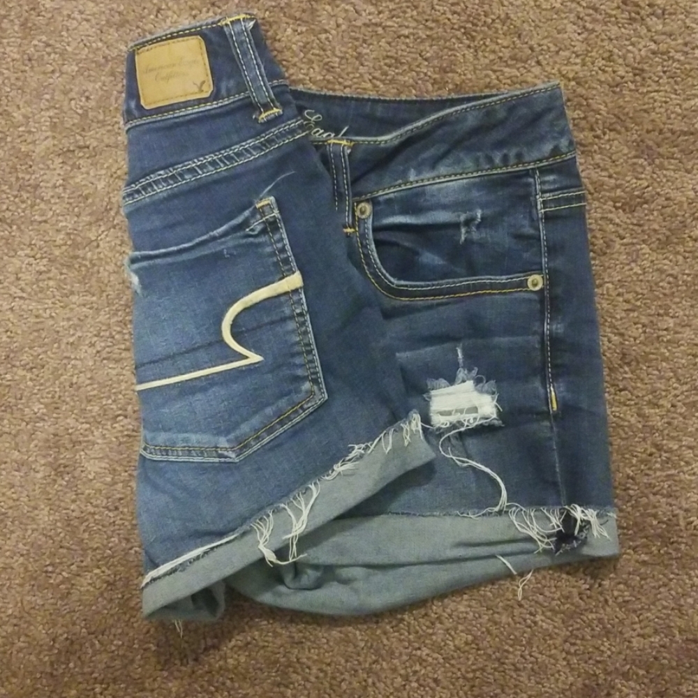 AMERICAN EAGLE jean shorts